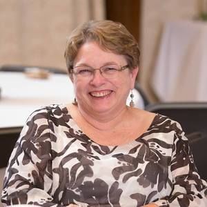 Meet your Posher, Carolyn